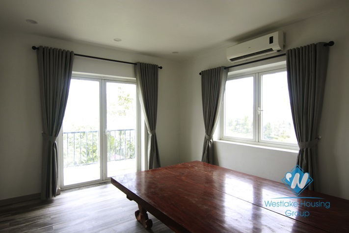Villa with 4 bedrooms for rent in Vinhome  Riverside Long Bien, Hanoi.